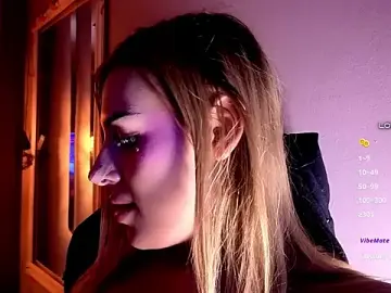 Stripchat Free Porn Cam of Angel-dragun