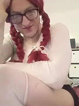 Stripchat Sex Cam of sissytrapdolly24
