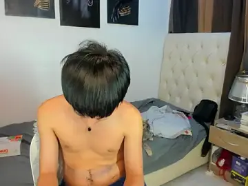 Stripchat Live Porn of XloverXsiantwink