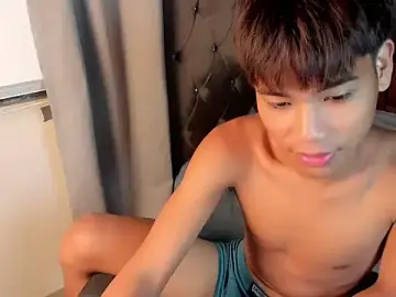 Stripchat Live Porn of XloverXsiantwink