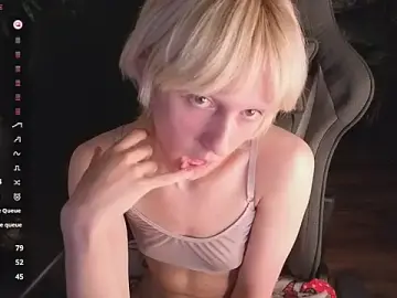 Stripchat Live Sex Cam of holyedward