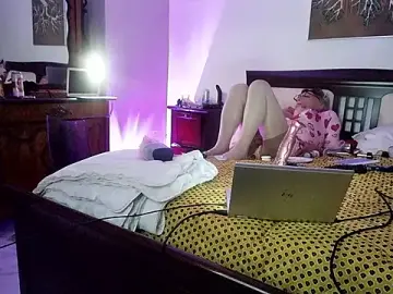 CharlotteVixxens from stripchat