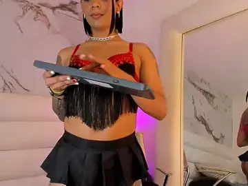 Stripchat Live Sex of emily_lady20
