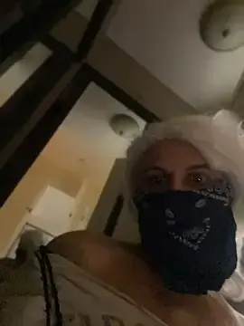 Stripchat Live Sex Cam of bigdickbigass69