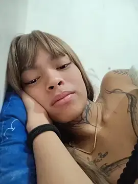 Stripchat Free Porn Cam of DoriDelux20