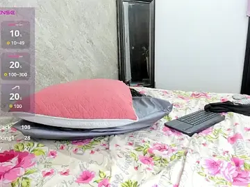 Stripchat Live Porn of Skarleth_queen