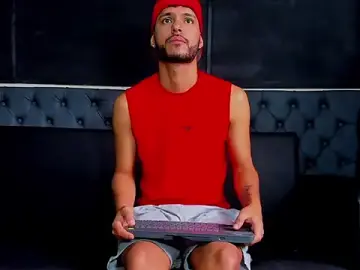 Stripchat Adult Webcams of Angel_Villareal