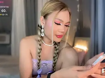 Stripchat Sex Cam of Tsfoxyangelx