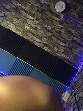 Stripchat Sex Chat of FinayNewestSensation