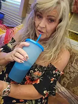 Stripchat Free Live Porn of annika_lately