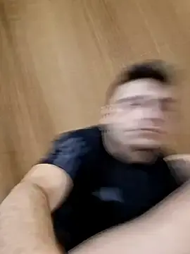 Yasinyasin7 from stripchat