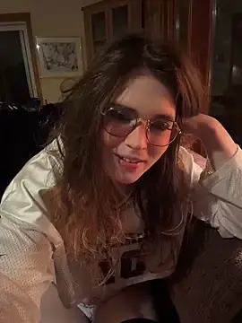 Stripchat Sex Cam of cutypiefull