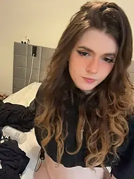 Stripchat Adult Webcam of cutypiefull