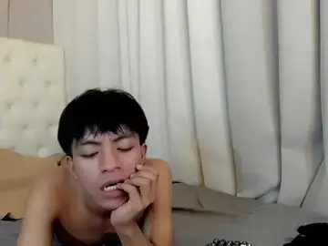 Stripchat Live Sex of davincihugecock