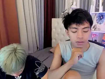 Stripchat Free Porn Cam of davincihugecock