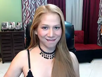 dreamgirlHILARY from stripchat