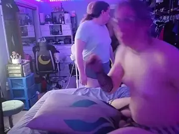 Stripchat Watch Live Sex Cams of PolyCircus