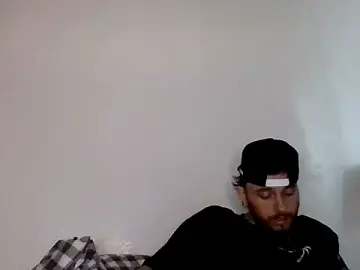 Stripchat Watch Live Sex Cams of TallHungandCloudy69