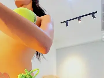 Stripchat Adult Video Chat of lily_cash1