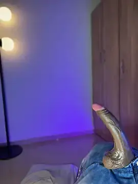 Stripchat Live Sex Cam of Andy_Blake_