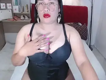 Stripchat Nude Webcam of hugecockpaula