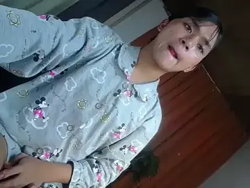 Stripchat Free Live Porn of Sweet_18nicole