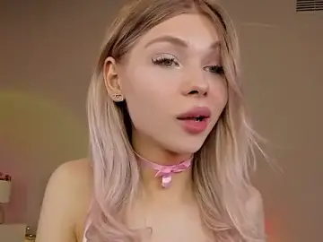 Stripchat Nude Webcam of Blondy_Fina