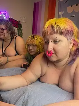 Stripchat Live Sex Cam of ivosforest