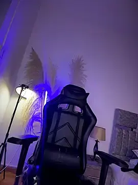Stripchat Live Sex of saracaball_