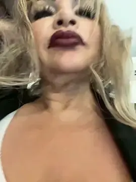 Stripchat Free Live Porn of scarlett_sexx69