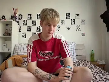 Stripchat Sex Cam of olivertasty