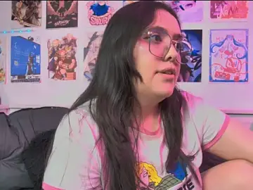 Stripchat Adult Video Chat of snowblack_