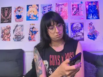 Stripchat Free Live Porn of snowblack_