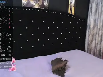 Stripchat Sex Cam of AdhaaraMoon_