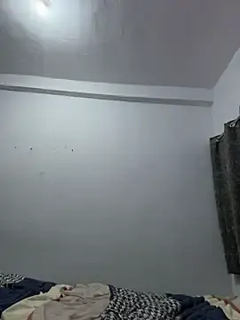 Stripchat Live Sex Cam of Carlita_cute