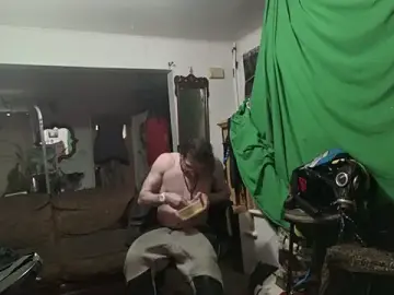 Stripchat Adult Webcam of MasterDaddyCool