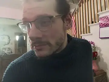 Stripchat Free Porn Cam of MasterDaddyCool