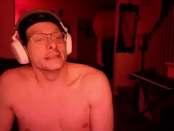 Stripchat Free Porn Cam of MasterDaddyCool