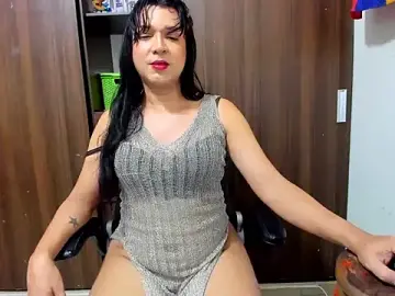 Stripchat Live Sex Cam of miss_bigcockts