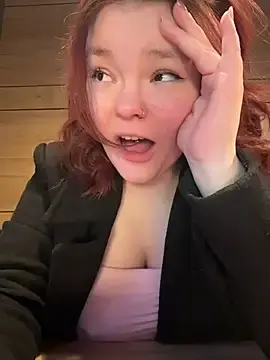 Stripchat Free Porn Cam of kinky__fox