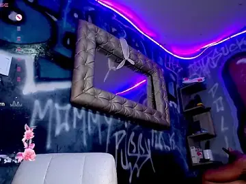 Stripchat Live Sex of IsabellBigtitsxx