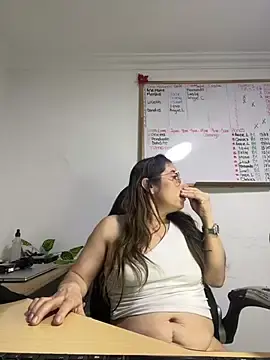 Stripchat Live Sex Cam of kaylaMinov_
