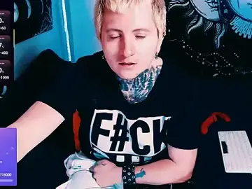 Stripchat Nude Webcam of Marieblueeyes