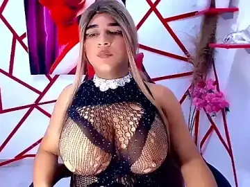 paola_zam from stripchat