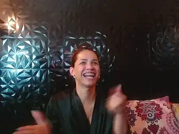 Stripchat Live Sex Cam of PINK__LOLA1