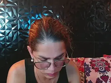 Stripchat Live Sex Cam of PINK__LOLA1