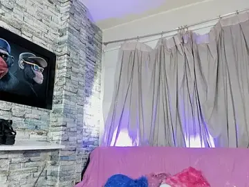 Stripchat Sex Cam of kitty_queen10