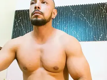 Stripchat Live Sex of Thiago_Summers