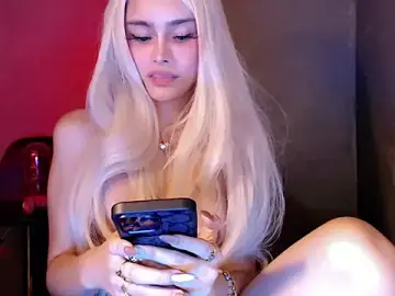 Stripchat Live Sex Cam of coffe_cat28