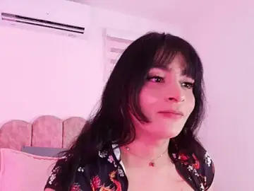Stripchat Free Porn Cam of Malaia_thompson_